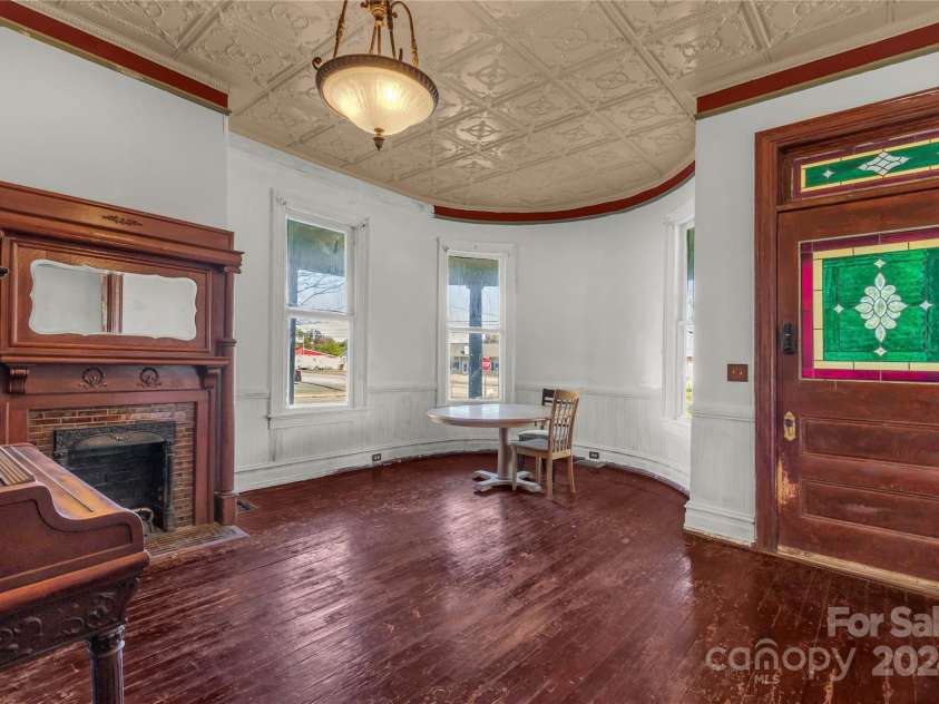 307 Kings Mountain Street, Clover, SC 29710.  MLS# CAR4200018, YatesRealty ID 831. 