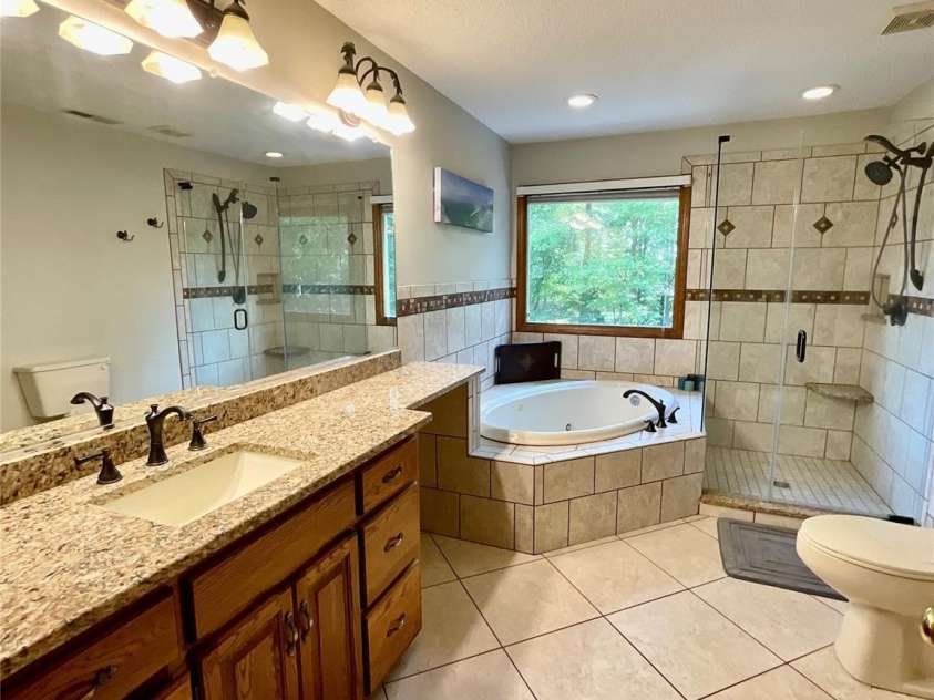 142 Scotland Drive, Mooresville, NC 28115.  MLS# CAR4189397, YatesRealty ID 8311. 