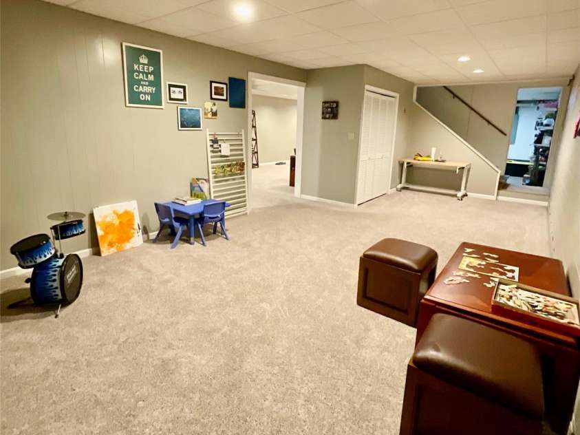 142 Scotland Drive, Mooresville, NC 28115.  MLS# CAR4189397, YatesRealty ID 8311. 