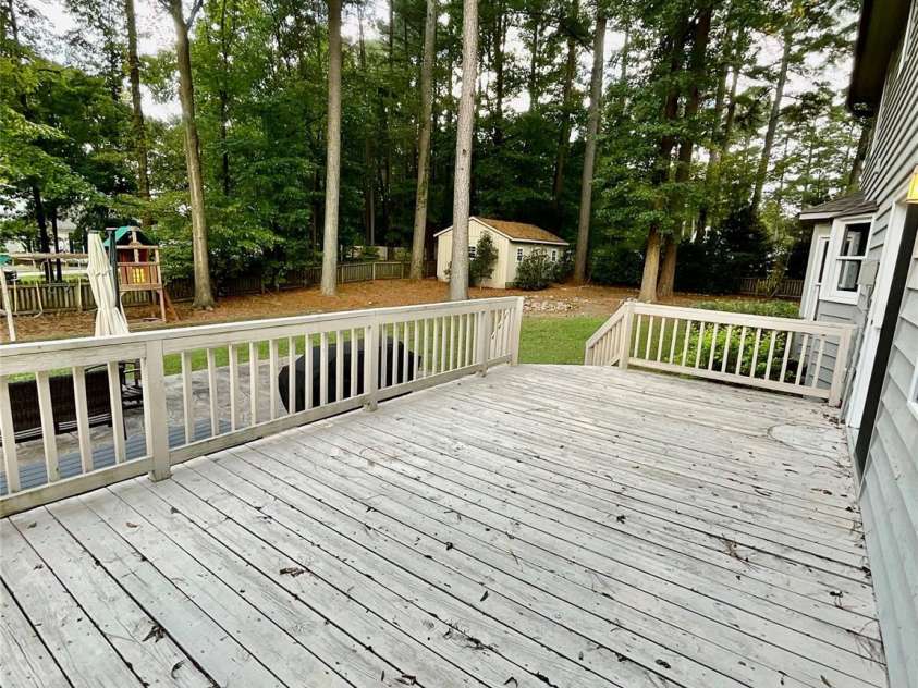 142 Scotland Drive, Mooresville, NC 28115.  MLS# CAR4189397, YatesRealty ID 8311. 