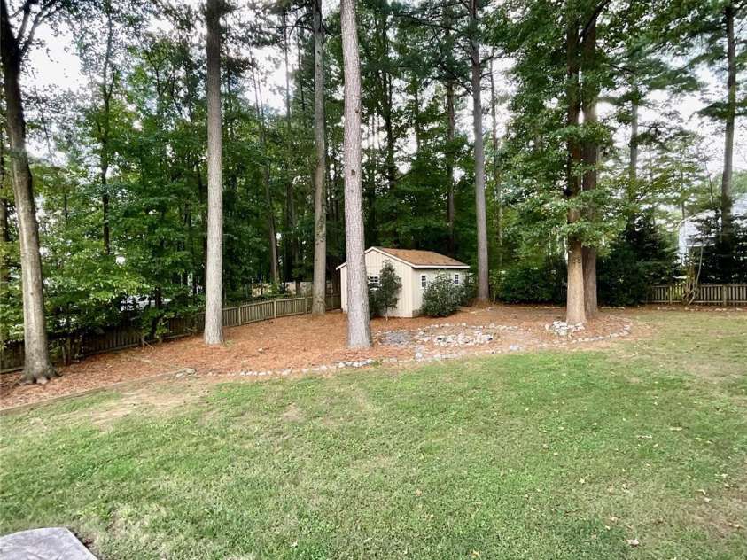 142 Scotland Drive, Mooresville, NC 28115.  MLS# CAR4189397, YatesRealty ID 8311. 