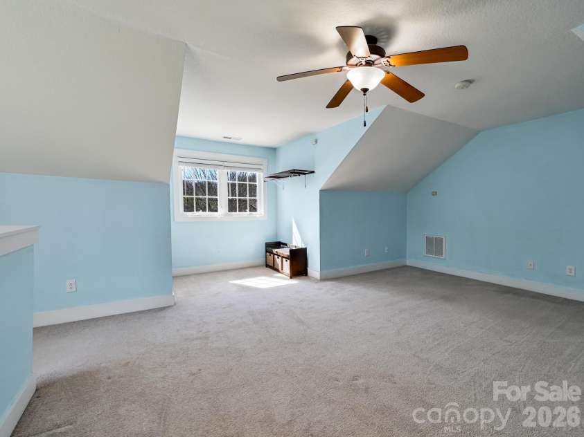 24 Creekside View Drive, Asheville, NC 28804.  MLS# CAR4360787, YatesRealty ID 8311. 