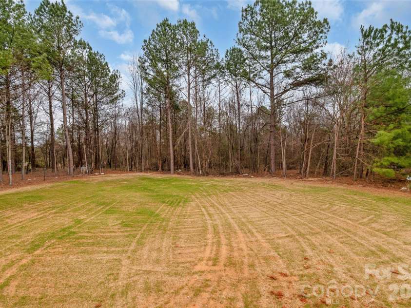 111 Overcash Road, Troutman, NC 28166.  MLS# CAR4341710, YatesRealty ID 8312. 