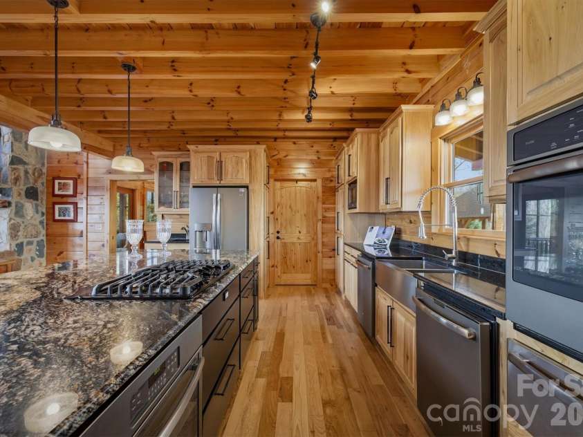 334 Scenic Vista Drive, Nebo, NC 28761.  MLS# CAR4302955, YatesRealty ID 8313. 