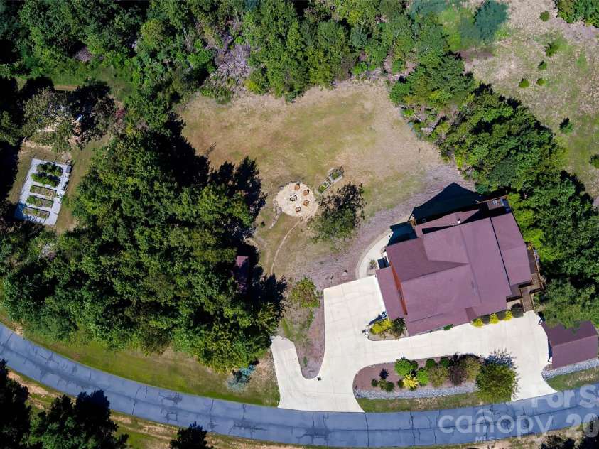 334 Scenic Vista Drive, Nebo, NC 28761.  MLS# CAR4302955, YatesRealty ID 8313. 