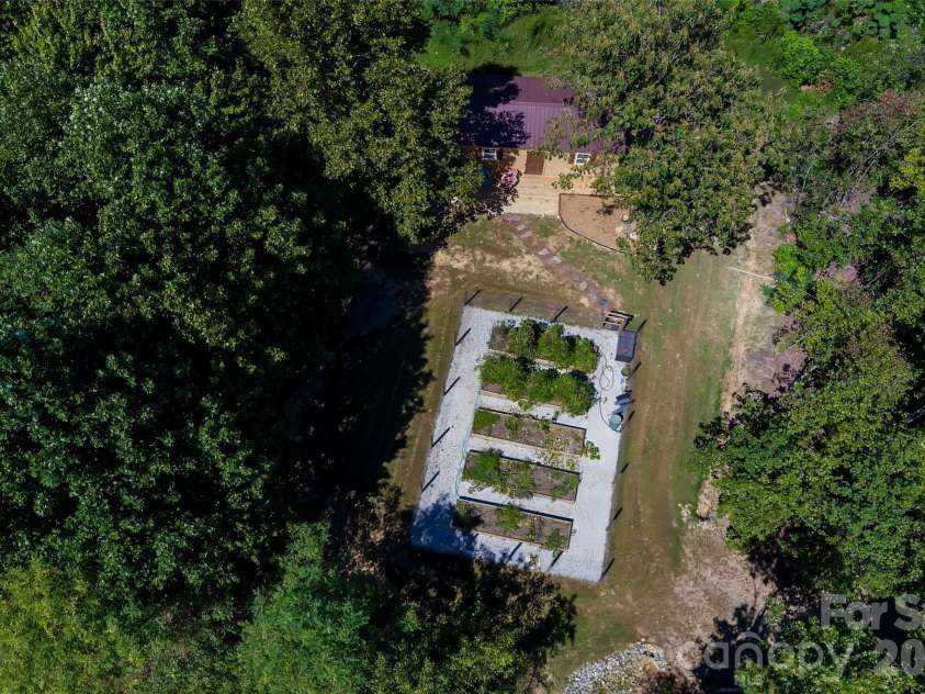 334 Scenic Vista Drive, Nebo, NC 28761.  MLS# CAR4302955, YatesRealty ID 8313. 