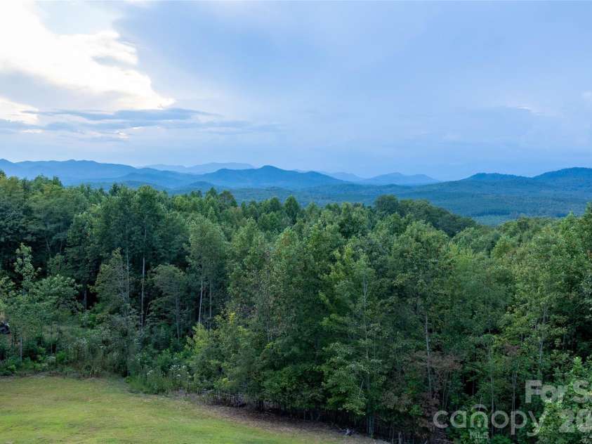 334 Scenic Vista Drive, Nebo, NC 28761.  MLS# CAR4302955, YatesRealty ID 8313. 