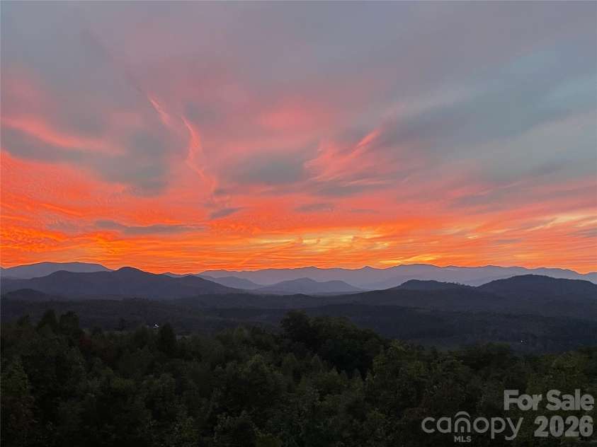334 Scenic Vista Drive, Nebo, NC 28761.  MLS# CAR4302955, YatesRealty ID 8313. 