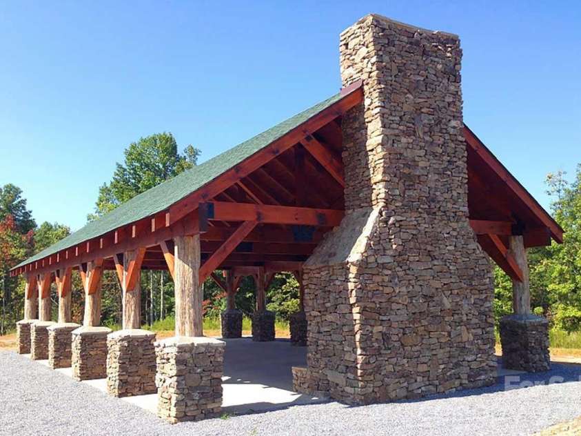 334 Scenic Vista Drive, Nebo, NC 28761.  MLS# CAR4302955, YatesRealty ID 8313. 