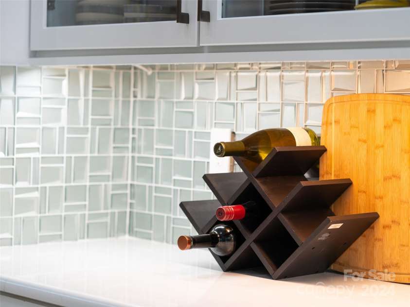 211 Cheyenne Court, Asheville, NC 28803.  MLS# CAR4160784, YatesRealty ID 8314. 