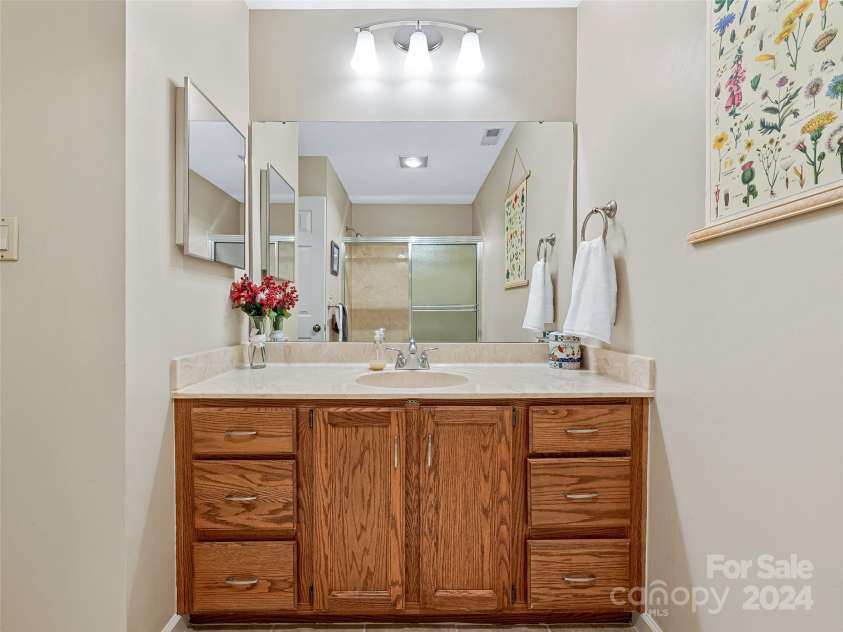 141 Deerlake Drive, Asheville, NC 28803.  MLS# CAR4170906, YatesRealty ID 8315. 
