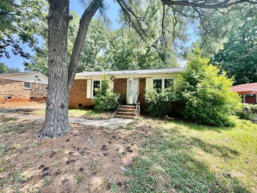 1025 Jones Avenue Extension, Rock Hill, SC 29730.  MLS# CAR4277658, YatesRealty ID 8317. 