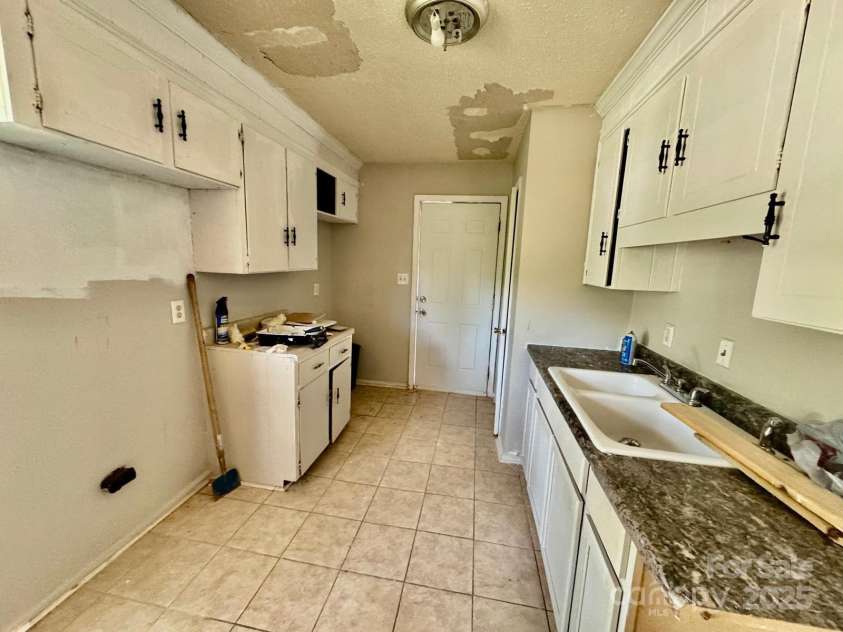 1025 Jones Avenue Extension, Rock Hill, SC 29730.  MLS# CAR4277658, YatesRealty ID 8317. 