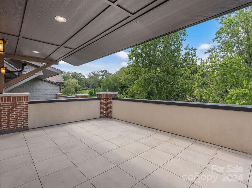 229 Broadway Street, Asheville, NC 28801.  MLS# CAR4173885, YatesRealty ID 8317. 