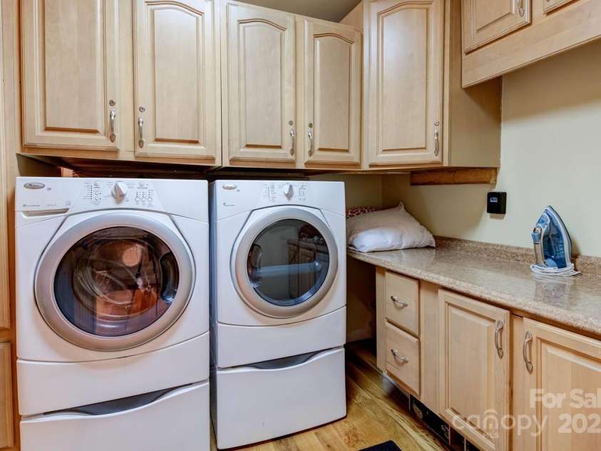 376 Grandview Drive, Lake Lure, NC 28746.  MLS# CAR4286167, YatesRealty ID 832. 