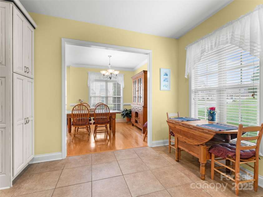 22 Florian Lane, Fletcher, NC 28732.  MLS# CAR4279113, YatesRealty ID 8320. 