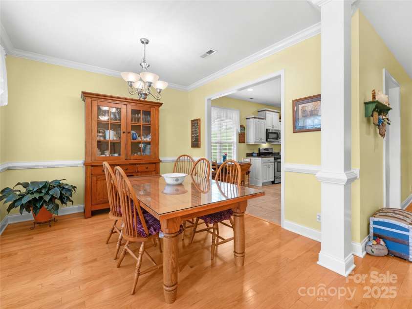 22 Florian Lane, Fletcher, NC 28732.  MLS# CAR4279113, YatesRealty ID 8320. Dining Room