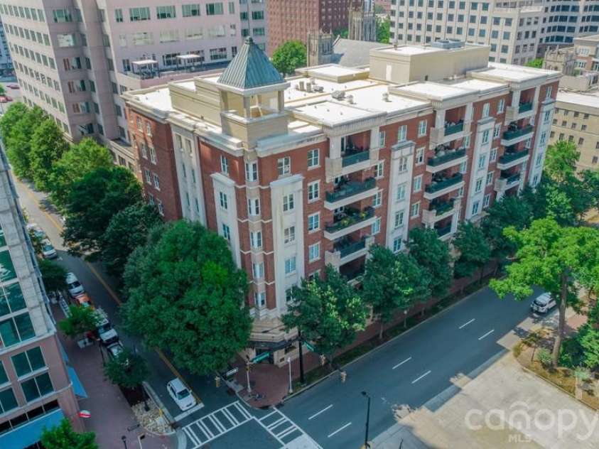 526 Church Street, Charlotte, NC 28202.  MLS# CAR4363606, YatesRealty ID 8320. 