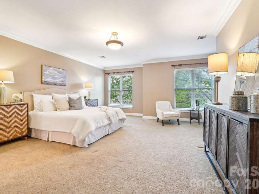 526 Church Street, Charlotte, NC 28202.  MLS# CAR4363606, YatesRealty ID 8320. 