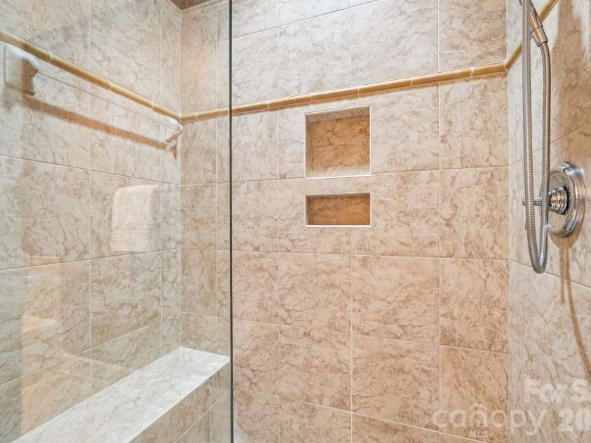 526 Church Street, Charlotte, NC 28202.  MLS# CAR4363606, YatesRealty ID 8320. 