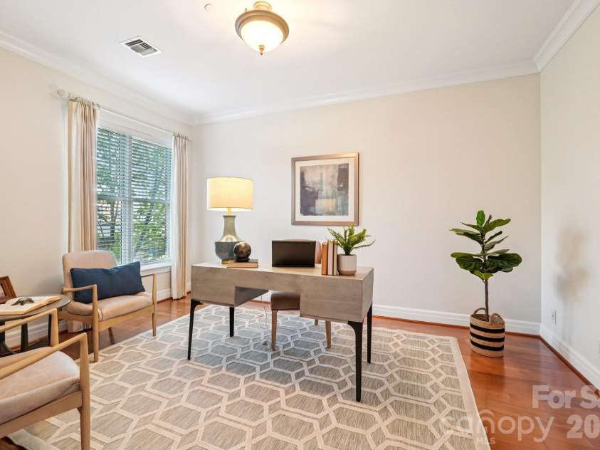 526 Church Street, Charlotte, NC 28202.  MLS# CAR4363606, YatesRealty ID 8320. 