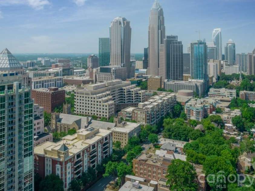 526 Church Street, Charlotte, NC 28202.  MLS# CAR4363606, YatesRealty ID 8320. 
