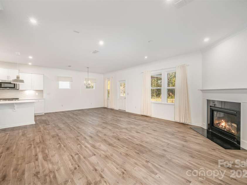 14042 Aikenwood Drive, Charlotte, NC 28278.  MLS# CAR4317842, YatesRealty ID 8321. 