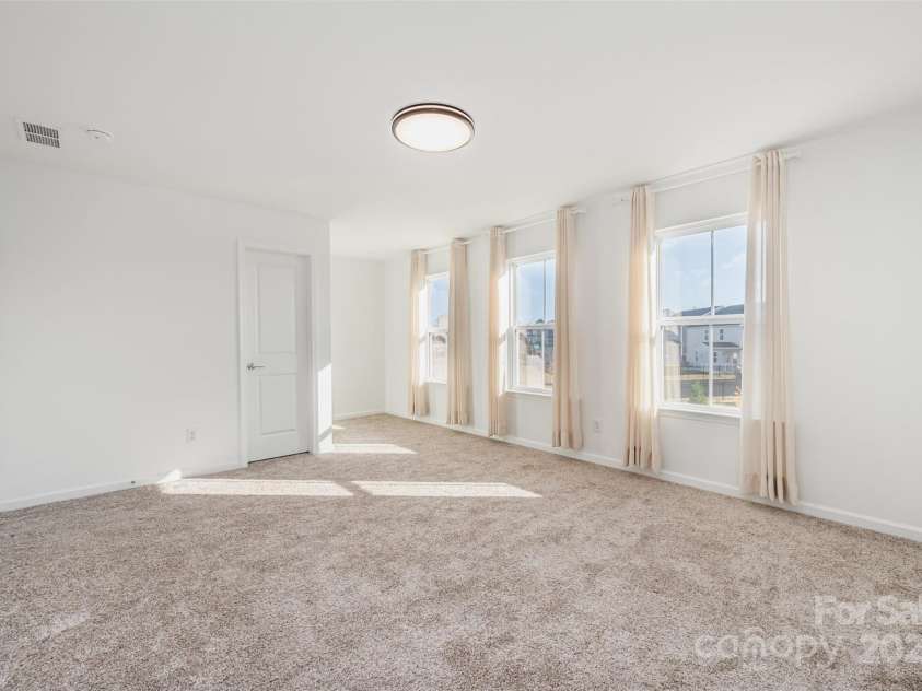 14042 Aikenwood Drive, Charlotte, NC 28278.  MLS# CAR4317842, YatesRealty ID 8321. 