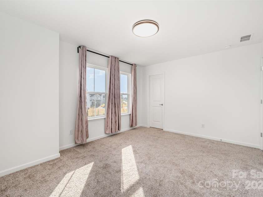 14042 Aikenwood Drive, Charlotte, NC 28278.  MLS# CAR4317842, YatesRealty ID 8321. 