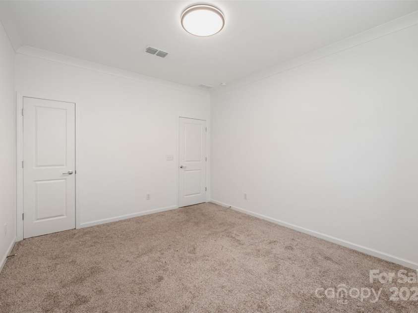 14042 Aikenwood Drive, Charlotte, NC 28278.  MLS# CAR4317842, YatesRealty ID 8321. 