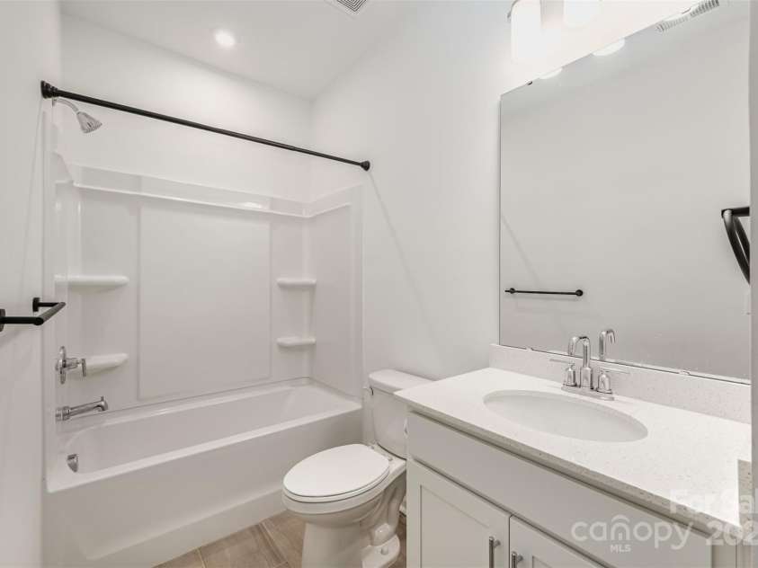 14042 Aikenwood Drive, Charlotte, NC 28278.  MLS# CAR4317842, YatesRealty ID 8321. 