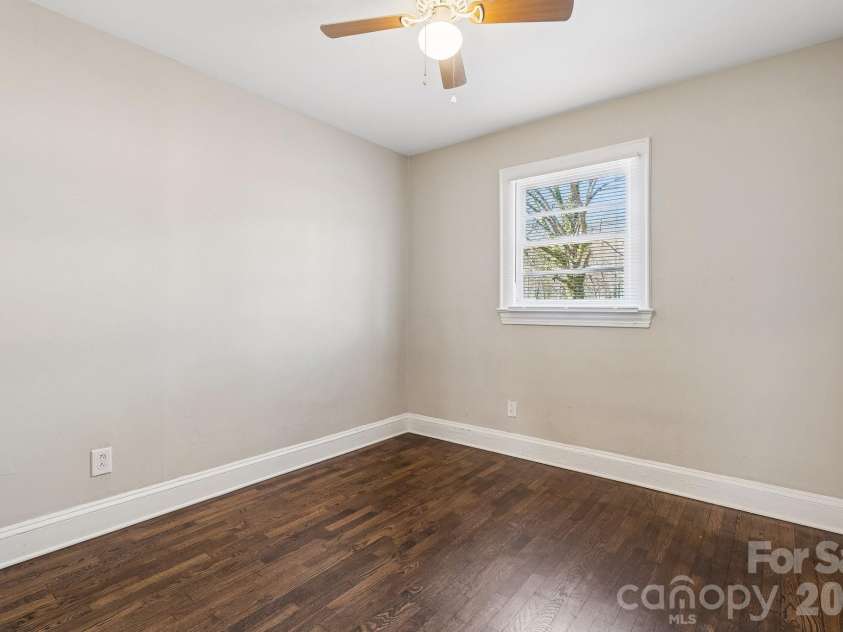 1713 Younger Avenue, Statesville, NC 28677.  MLS# CAR4351306, YatesRealty ID 8321. 