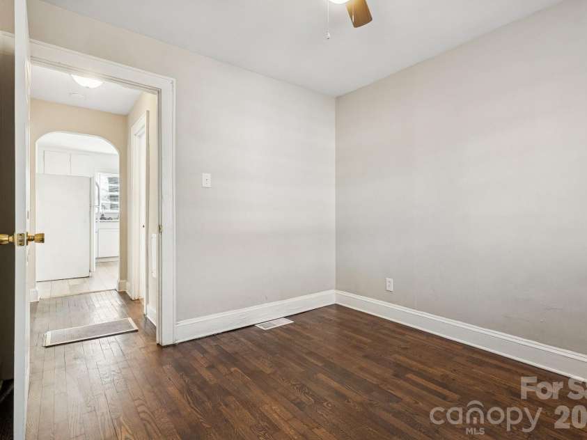 1713 Younger Avenue, Statesville, NC 28677.  MLS# CAR4351306, YatesRealty ID 8321. 