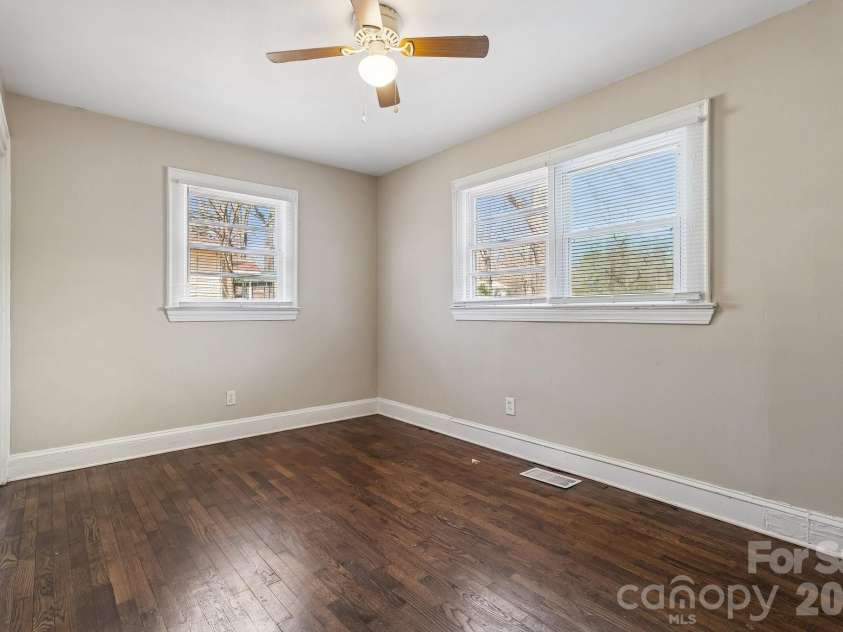 1713 Younger Avenue, Statesville, NC 28677.  MLS# CAR4351306, YatesRealty ID 8321. 