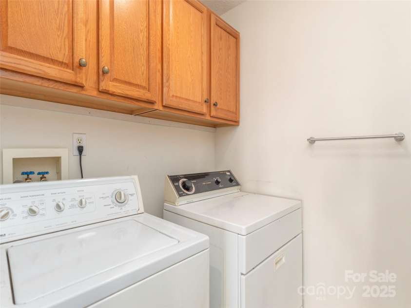 34 Pond View Drive, Waynesville, NC 28786.  MLS# CAR4210248, YatesRealty ID 8322. 