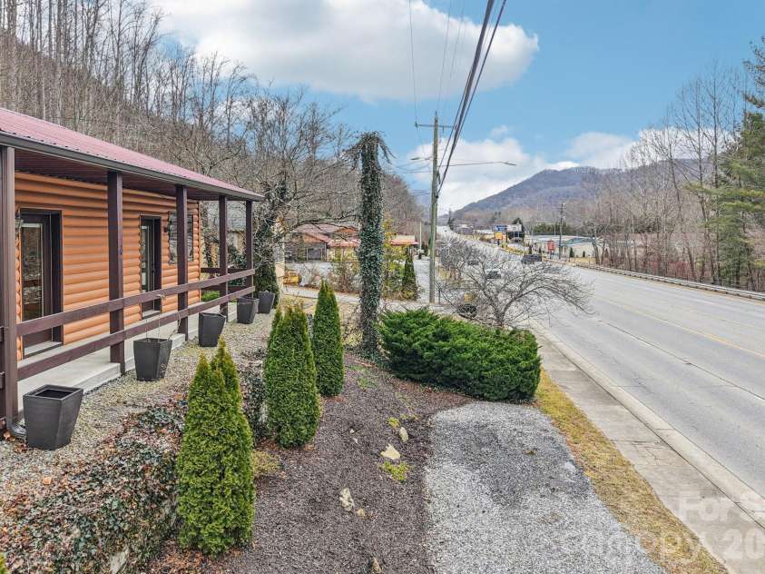 955 Soco Road, Maggie Valley, NC 28751.  MLS# CAR4347649, YatesRealty ID 8323. 