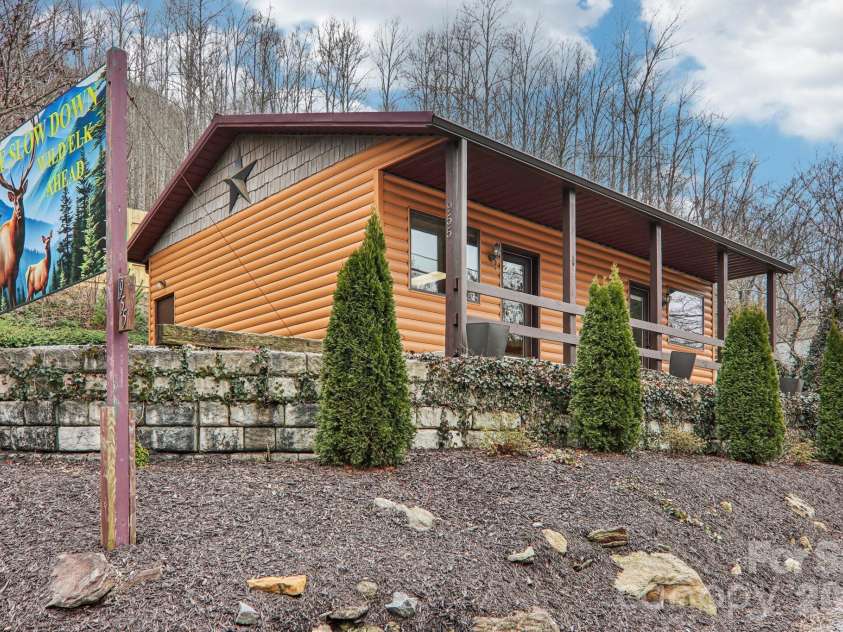 955 Soco Road, Maggie Valley, NC 28751.  MLS# CAR4347649, YatesRealty ID 8323. 