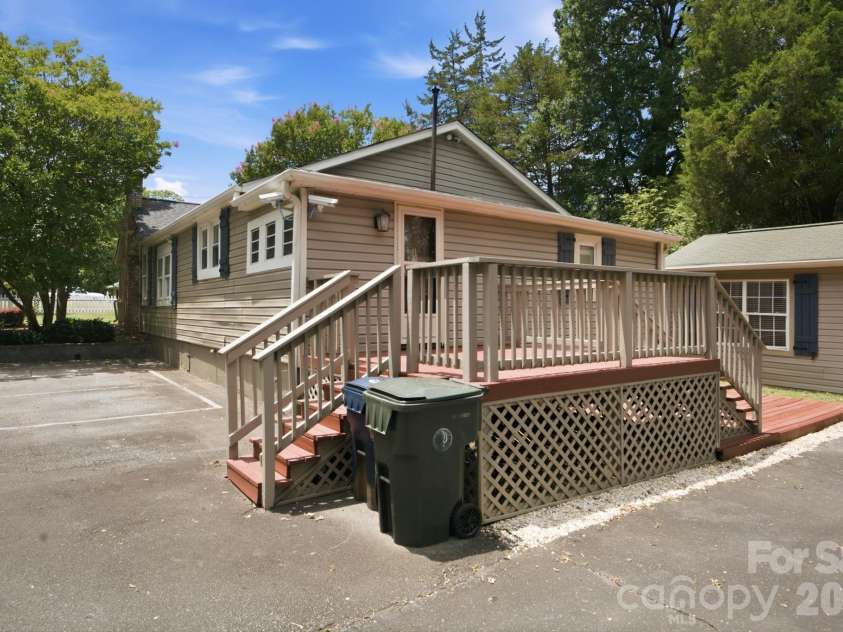 19428 Zion Avenue, Cornelius, NC 28031.  MLS# CAR4314350, YatesRealty ID 8324. 