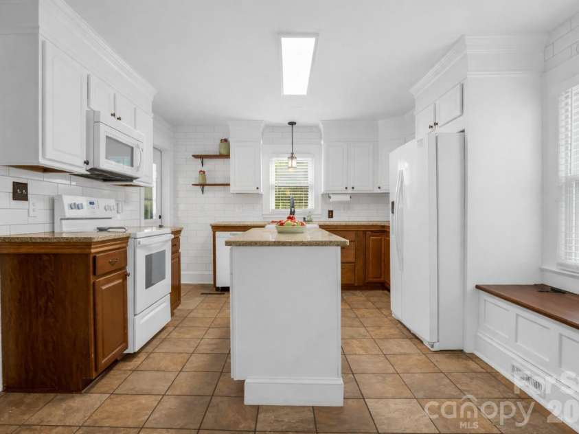 416 Main Street, Mooresboro, NC 28114.  MLS# CAR4363884, YatesRealty ID 8325. 