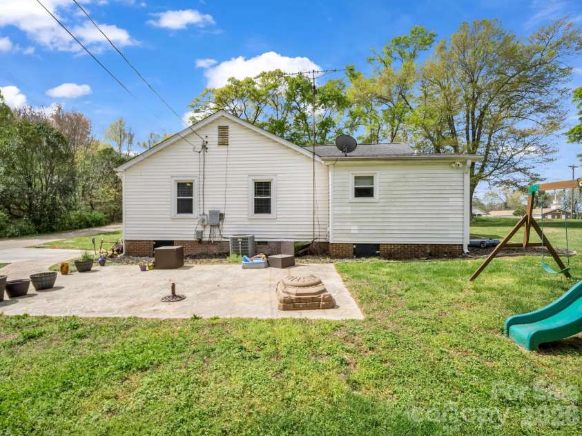 416 Main Street, Mooresboro, NC 28114.  MLS# CAR4363884, YatesRealty ID 8325. 