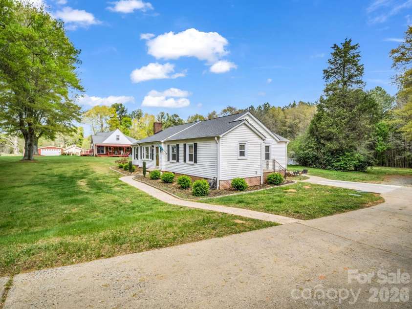 416 Main Street, Mooresboro, NC 28114.  MLS# CAR4363884, YatesRealty ID 8325. 