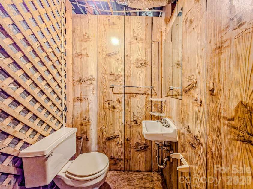 142 Padgett-Burns Road, Forest City, NC 28043.  MLS# CAR4352088, YatesRealty ID 8326. 