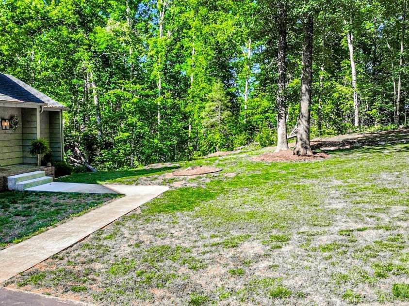 142 Padgett-Burns Road, Forest City, NC 28043.  MLS# CAR4352088, YatesRealty ID 8326. 