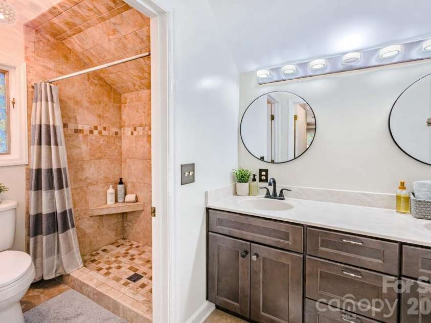 142 Padgett-Burns Road, Forest City, NC 28043.  MLS# CAR4352088, YatesRealty ID 8326. En suite