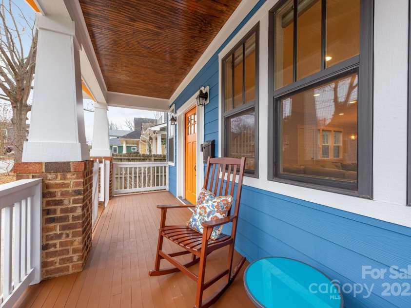 331 Solomon Street, Charlotte, NC 28216.  MLS# CAR4222767, YatesRealty ID 8326. 