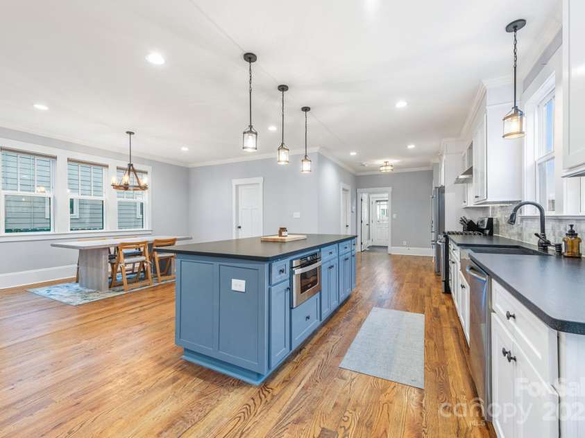 331 Solomon Street, Charlotte, NC 28216.  MLS# CAR4222767, YatesRealty ID 8326. 