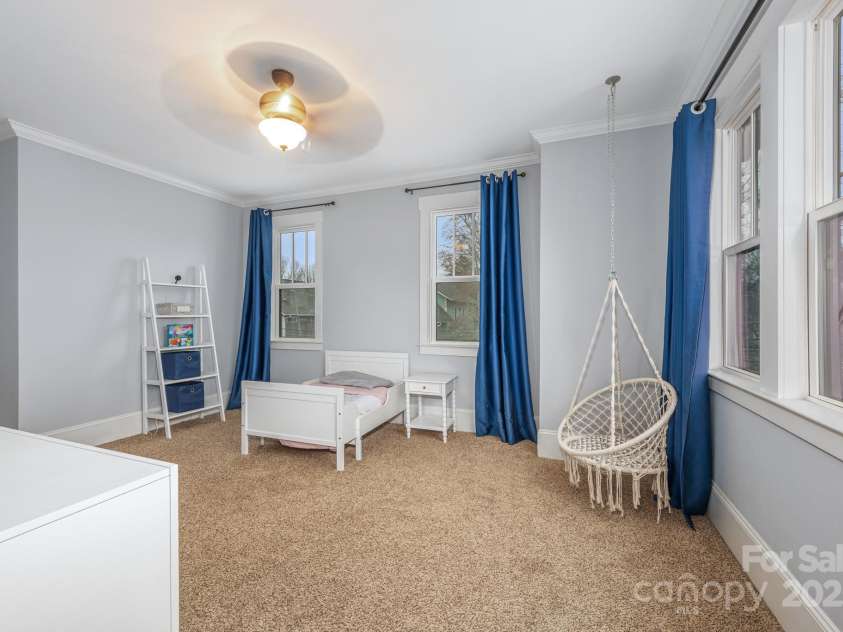 331 Solomon Street, Charlotte, NC 28216.  MLS# CAR4222767, YatesRealty ID 8326. 