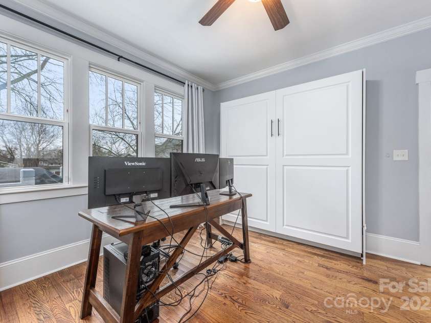 331 Solomon Street, Charlotte, NC 28216.  MLS# CAR4222767, YatesRealty ID 8326. 