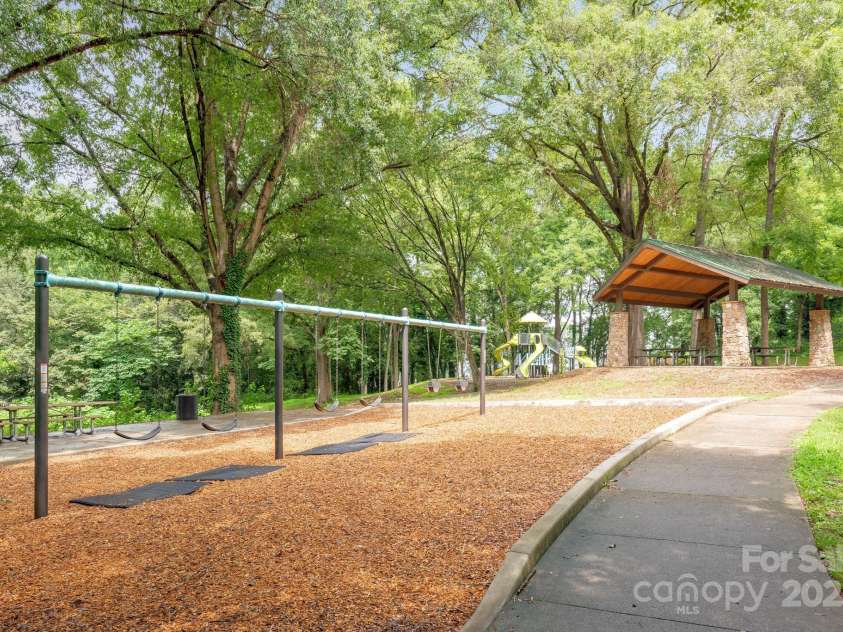 331 Solomon Street, Charlotte, NC 28216.  MLS# CAR4222767, YatesRealty ID 8326. 