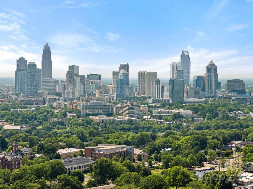 331 Solomon Street, Charlotte, NC 28216.  MLS# CAR4294000, YatesRealty ID 8326. 